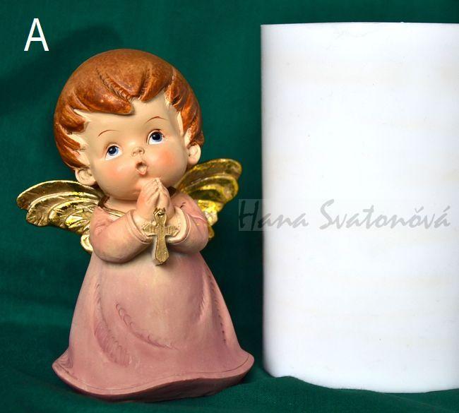 Andělíček buclatý se srdíčkem - výška 12,5cm