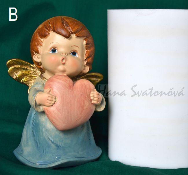 Andělíček buclatý se srdíčkem - výška 12,5cm