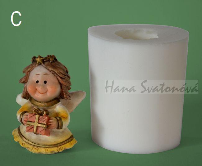 Andělka ve žlutém s dárečkem - výška 4,5cm